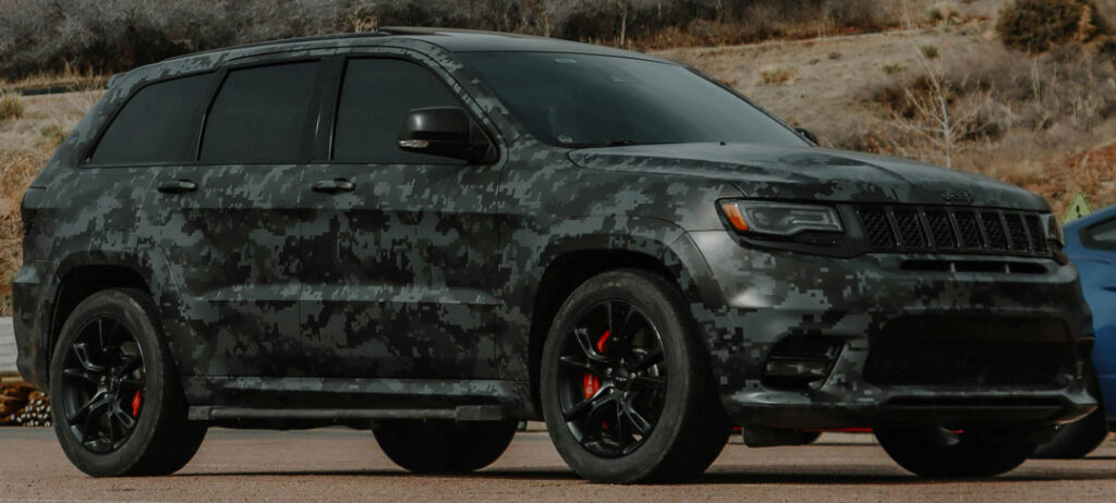 camouflage-car-wrap---color-change
